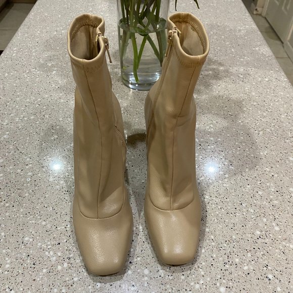 Gianni Bini Women's Ankle High Zip Boots - Picture 4 of 6